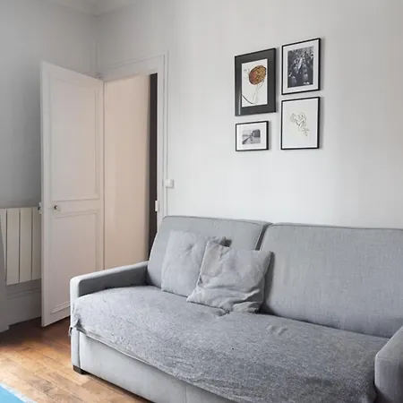 Cocoon With Balcony * Paris